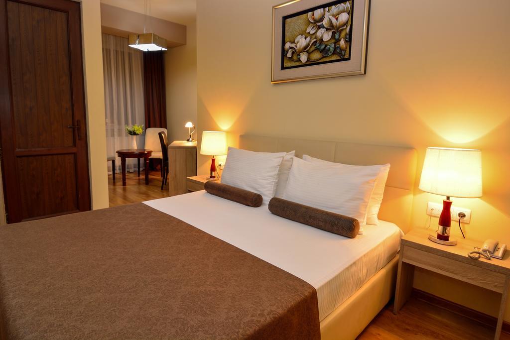 Hotel Diamond تبليسي الغرفة الصورة