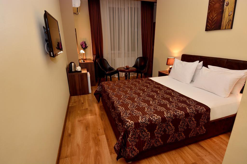 Hotel Diamond تبليسي الغرفة الصورة